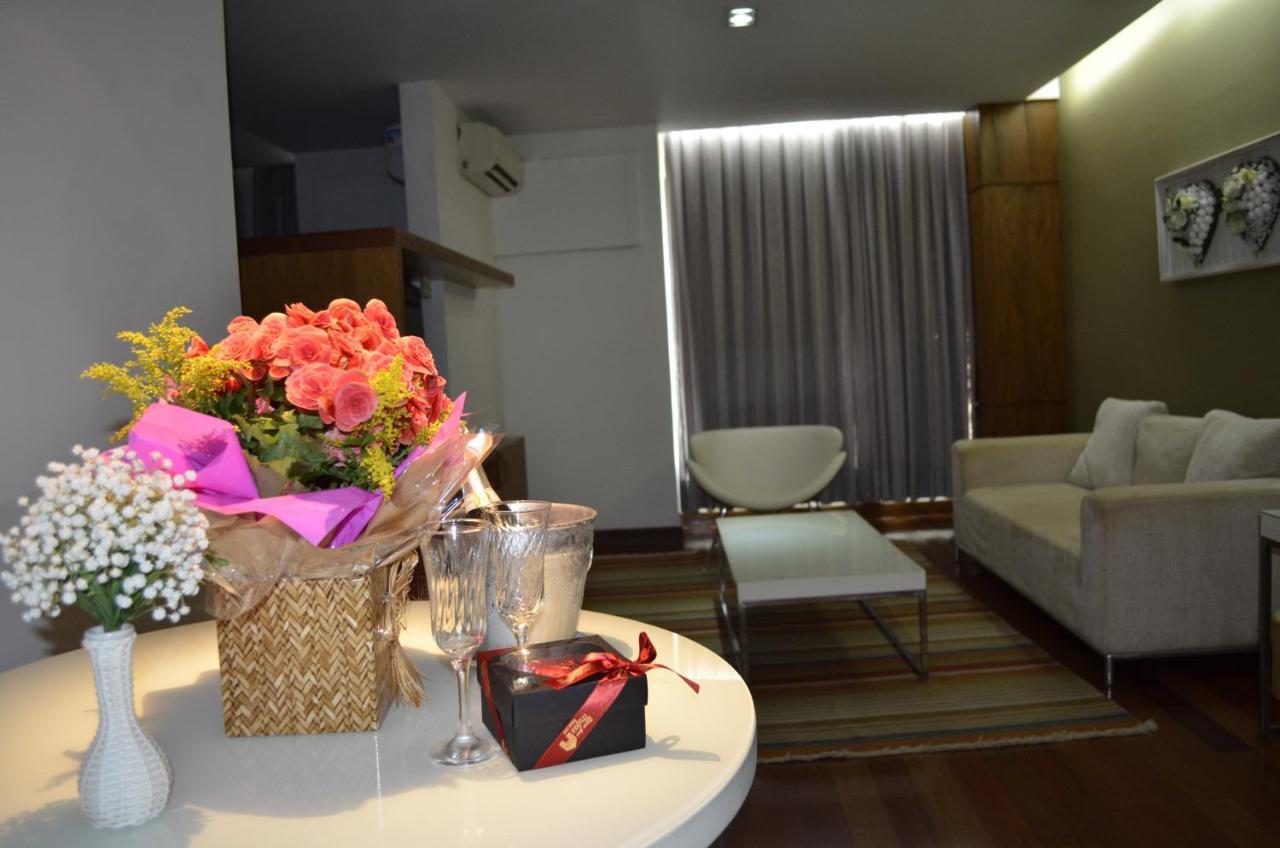 Constantino Hotel E Eventos Juiz de Fora Exteriör bild A living room in a condominium
